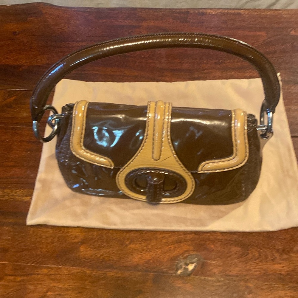 Prada patent leather handbag - Picture 2 of 12